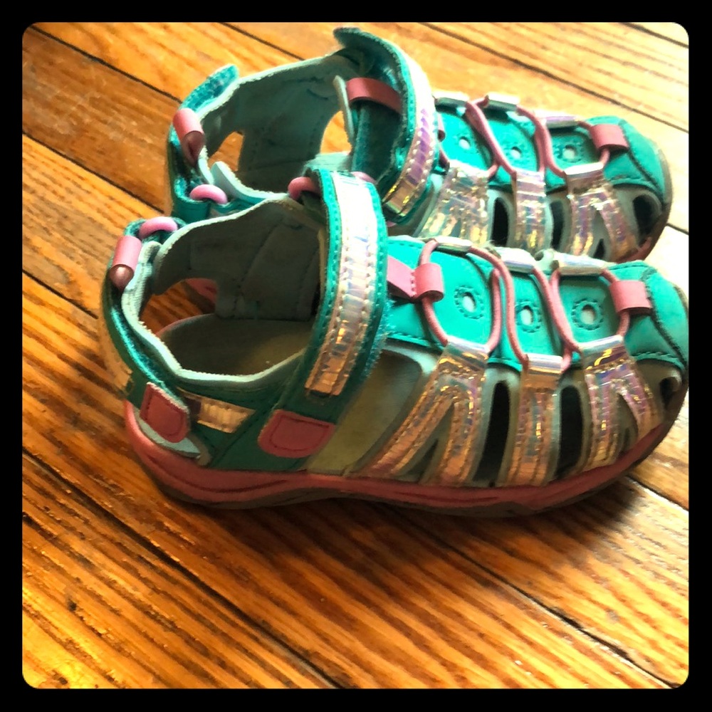 Children’s sandals